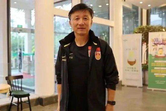 国产亚洲人成在线影院