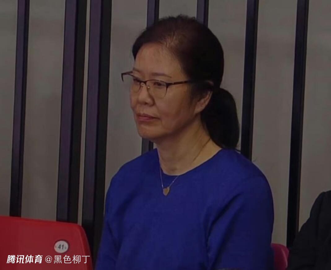 艾秋麻豆果冻传媒老狼