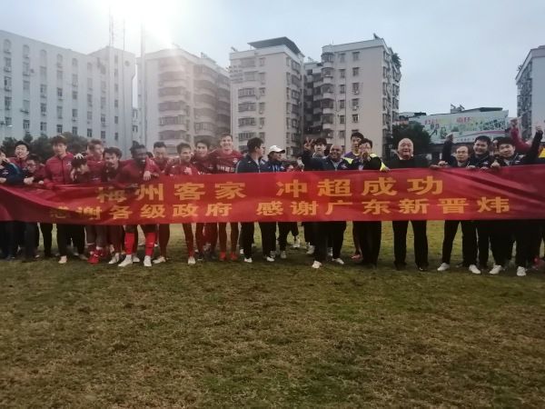 主人的下身满足的夏女
